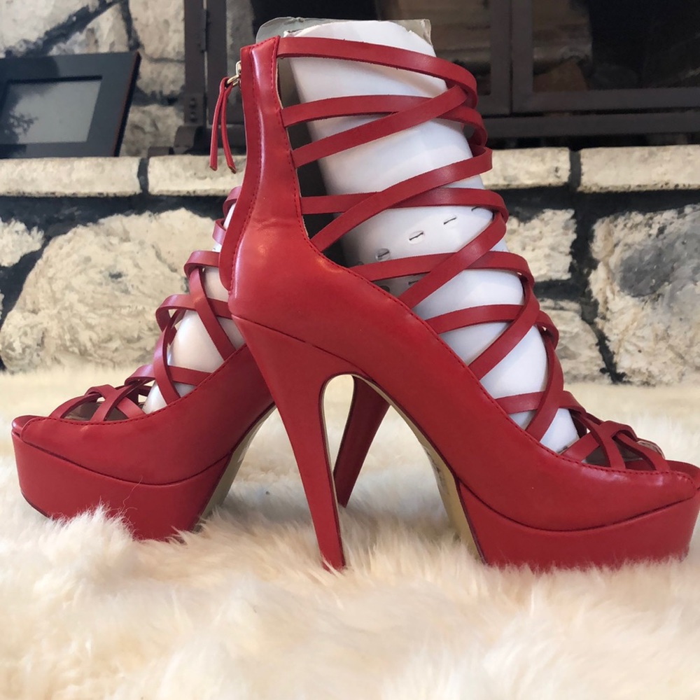 🛑SOLD🛑 Red bebe high heels